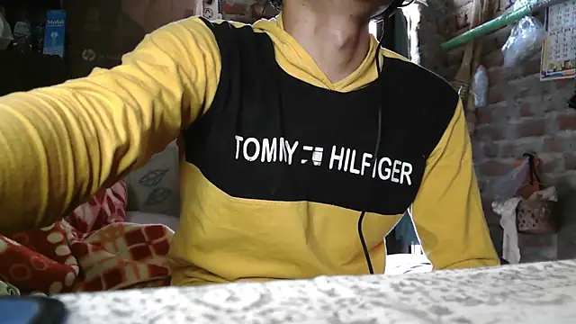 Snapshot of Dreamdaze2025 chatting on April 9, 2026, 6:19 am Dreamdaze2025 online show from April 9, 2026, 6:19 am