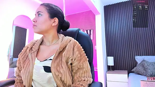 Snapshot of natasha__jackson chatting on November 15, 2025, 12:42 pm natasha jackson online show from November 15, 2025, 12:42 pm