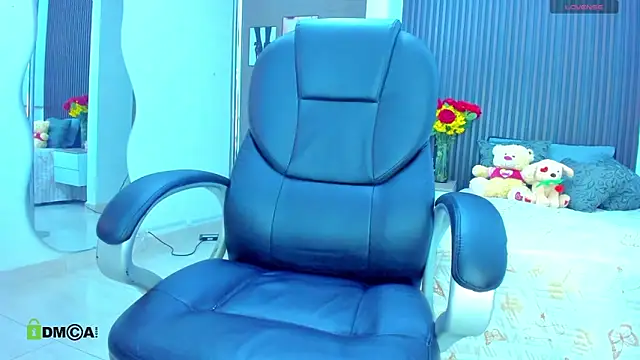 Snapshot of natasha__jackson chatting on April 19, 2026, 11:55 am natasha jackson online show from April 19, 2026, 11:55 am