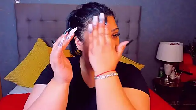 Snapshot of AmyCubes chatting on April 3, 2026, 5:14 am AmyCubes online show from April 3, 2026, 5:14 am