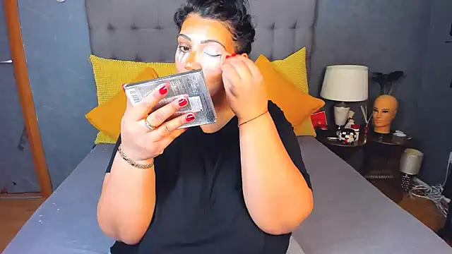 Snapshot of AmyCubes chatting on February 21, 2026, 5:53 am AmyCubes online show from February 21, 2026, 5:53 am