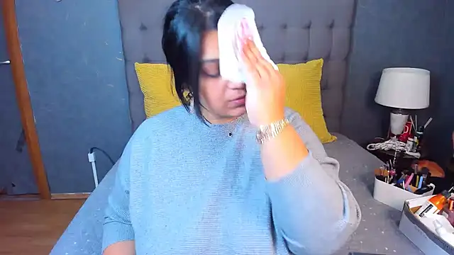 Snapshot of AmyCubes chatting on January 14, 2026, 6:22 pm AmyCubes online show from January 14, 2026, 6:22 pm