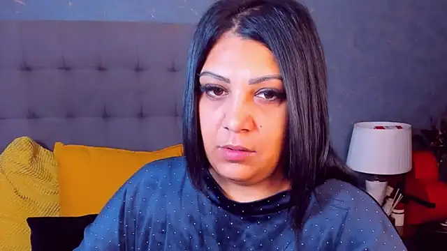 Snapshot of AmyCubes chatting on April 2, 2026, 3:02 am AmyCubes online show from April 2, 2026, 3:02 am