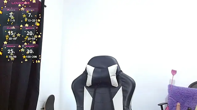 Snapshot of Kiara-Rider chatting on April 20, 2026, 2:51 pm Kiara-Rider online show from April 20, 2026, 2:51 pm