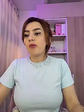 Snapshot of Lu_perez chatting on May 10, 2026, 1:57 pm Lu perez online show from May 10, 2026, 1:57 pm
