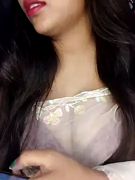 Snapshot of Sreya213 chatting on April 10, 2026, 7:10 pm Sreya213 online show from April 10, 2026, 7:10 pm