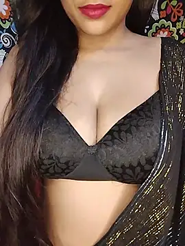 Snapshot of Sreya213 chatting on May 27, 2026, 4:47 pm Sreya213 online show from May 27, 2026, 4:47 pm