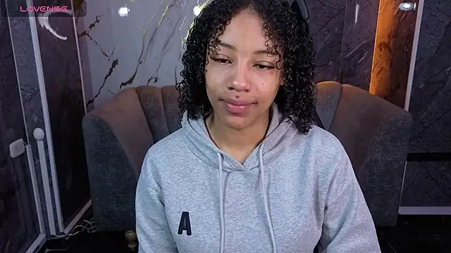 Violeth b online show from February 25, 2026, 12:49 pm