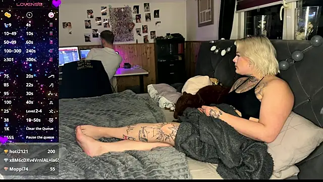 Snapshot of elina_may chatting on March 6, 2025, 6:26 pm elina may online show from March 6, 2025, 6:26 pm