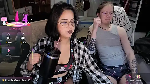 Snapshot of LisandreLaVenale chatting on December 18, 2025, 12:27 am LisandreLaVenale online show from December 18, 2025, 12:27 am