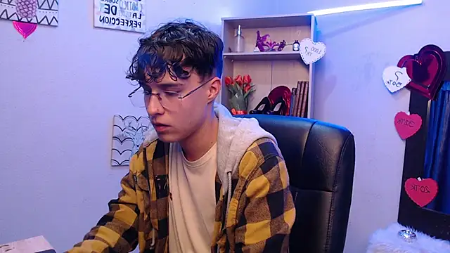 Jeam hot online show from March 18, 2025, 8:48 pm