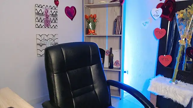 Jeam hot online show from February 21, 2025, 1:11 am