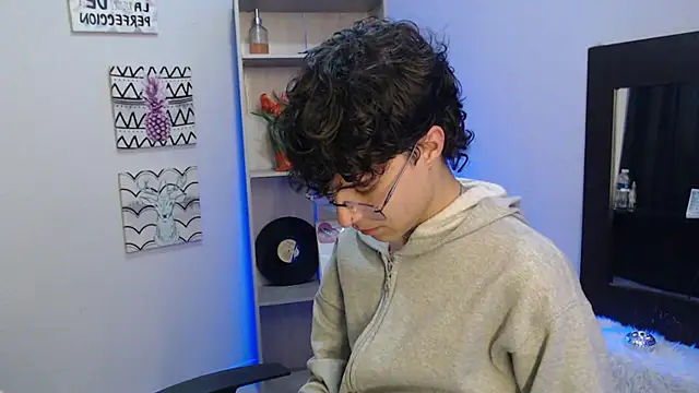 Jeam hot online show from January 13, 2025, 10:35 pm