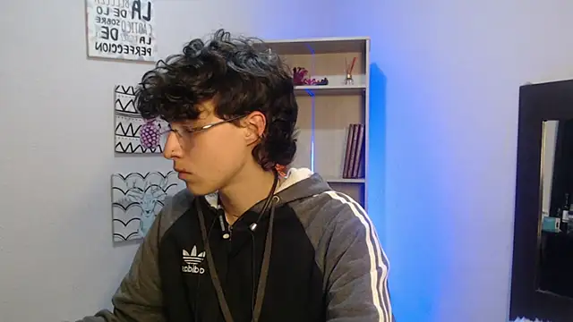 Jeam hot online show from January 28, 2025, 10:01 pm