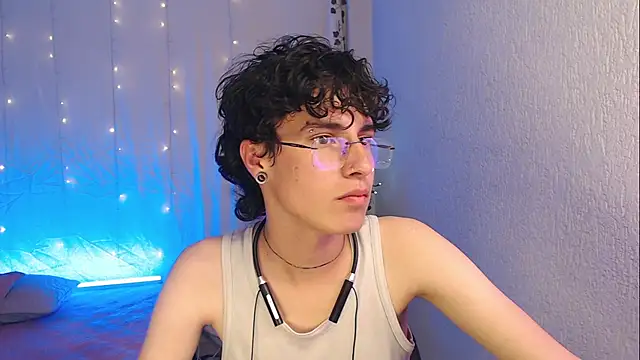 Jeam hot online show from February 1, 2025, 9:08 pm