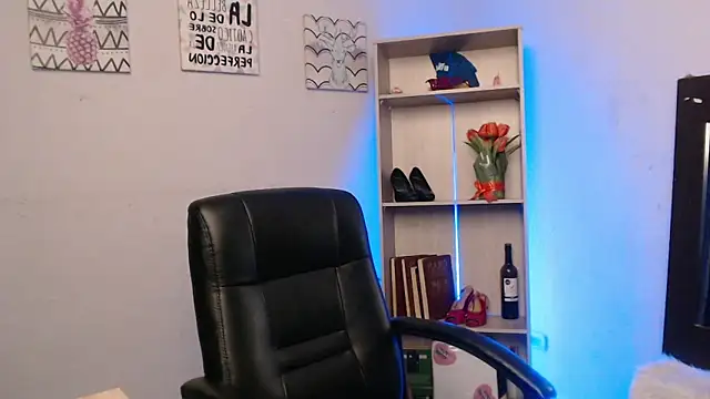 Jeam hot online show from September 9, 2025, 8:29 pm