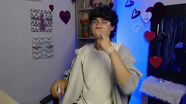 Jeam hot online show from February 18, 2025, 9:42 pm