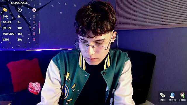 Jeam hot online show from September 23, 2025, 9:33 pm