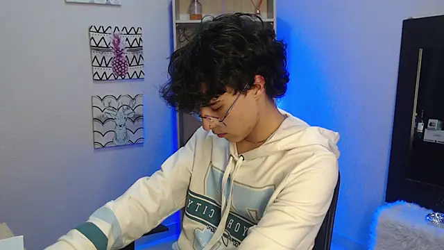 Jeam hot online show from January 18, 2025, 12:46 am