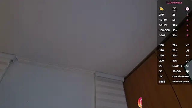 Snapshot of venusleroy_ chatting on November 6, 2025, 10:47 pm venusleroy online show from November 6, 2025, 10:47 pm