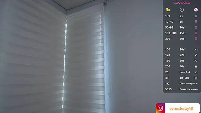 Snapshot of venusleroy_ chatting on March 15, 2025, 10:00 pm venusleroy online show from March 15, 2025, 10:00 pm