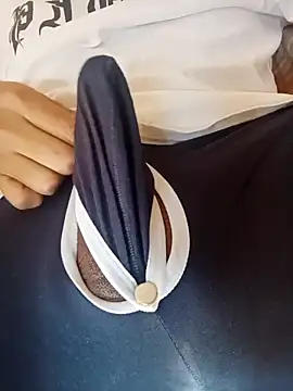 El baby12 online show from November 18, 2025, 9:56 am