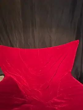 Snapshot of bluyinx chatting on March 18, 2025, 9:43 pm bluyinx online show from March 18, 2025, 9:43 pm