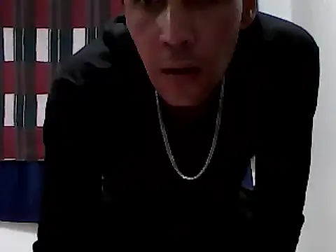 Snapshot of esteban2810m chatting on January 23, 2025, 2:33 am esteban2810m online show from January 23, 2025, 2:33 am