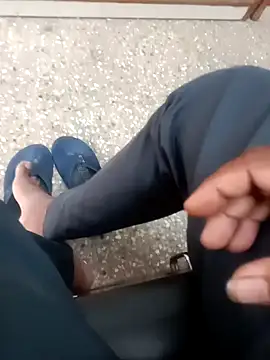 Snapshot of SSmadhu chatting on October 27, 2025, 9:32 am SSmadhu online show from October 27, 2025, 9:32 am