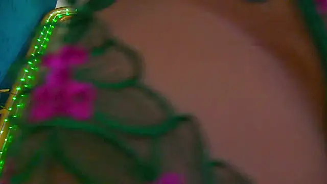 Snapshot of Foxxxy_MILF chatting on June 8, 2026, 3:51 am Foxxxy MILF online show from June 8, 2026, 3:51 am