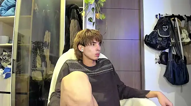 Snapshot of santy-kitty chatting on January 29, 2025, 4:36 am santy-kitty online show from January 29, 2025, 4:36 am