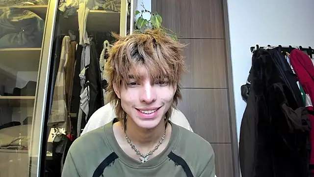 Snapshot of santy-kitty chatting on February 19, 2025, 12:14 am santy-kitty online show from February 19, 2025, 12:14 am