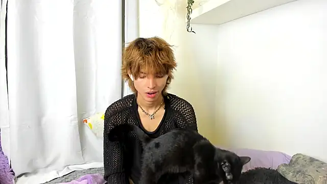 Snapshot of santy-kitty chatting on February 20, 2025, 6:28 am santy-kitty online show from February 20, 2025, 6:28 am