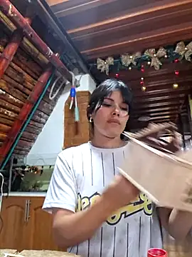 amazonafit  online show from March 11, 2026, 8:47 pm