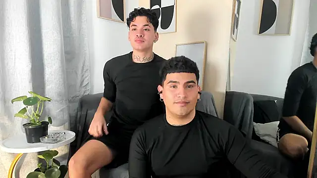 MatheoVelez online show from January 25, 2025, 2:36 pm