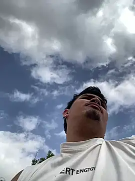 MatheoVelez online show from April 22, 2026, 9:16 am