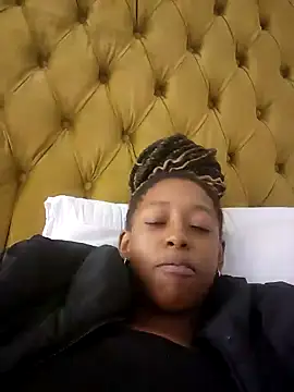 Snapshot of 02Boitybaby chatting on February 5, 2025, 1:54 pm 02Boitybaby online show from February 5, 2025, 1:54 pm
