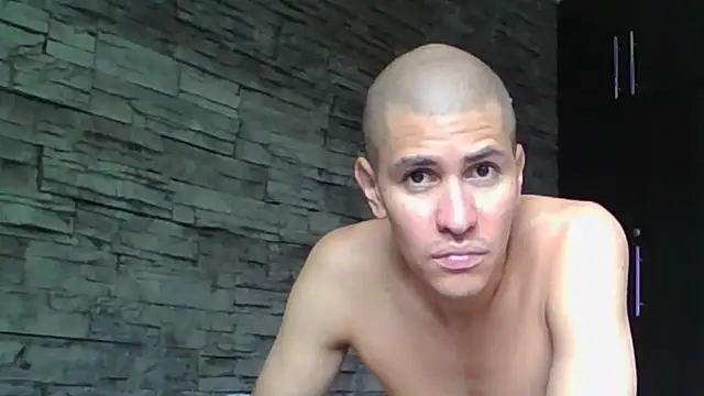 Snapshot of Sexylatin64 chatting on May 27, 2026, 3:08 pm Sexylatin64 online show from May 27, 2026, 3:08 pm