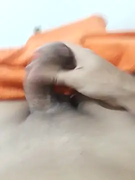 Snapshot of lm279 chatting on February 3, 2026, 3:39 pm lm279 online show from February 3, 2026, 3:39 pm