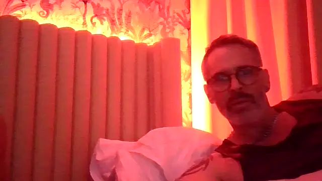 Snapshot of LIVEcamCUMDADDY chatting on April 6, 2026, 2:18 am LIVEcamCUMDADDY online show from April 6, 2026, 2:18 am