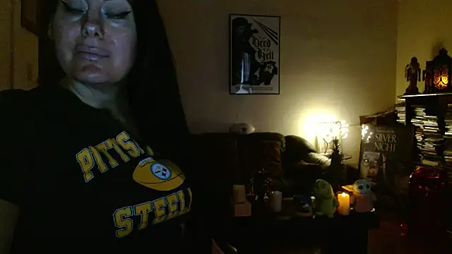 Snapshot of mandaloriangirls chatting on December 13, 2025, 8:04 pm mandaloriangirls online show from December 13, 2025, 8:04 pm