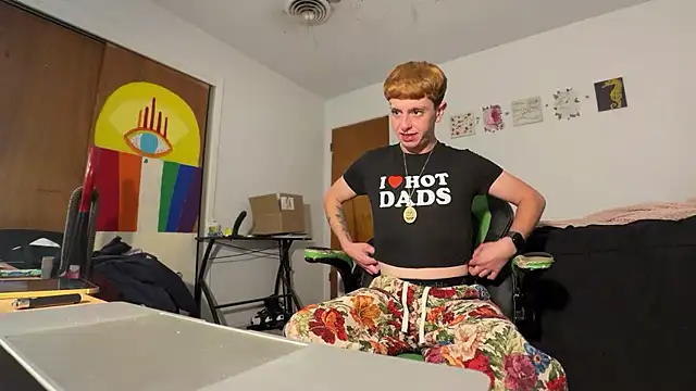 Snapshot of twentywithafelonyy chatting on December 3, 2025, 3:11 pm twentywithafelonyy online show from December 3, 2025, 3:11 pm