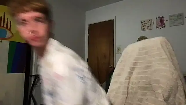 Snapshot of twentywithafelonyy chatting on December 15, 2025, 8:14 pm twentywithafelonyy online show from December 15, 2025, 8:14 pm