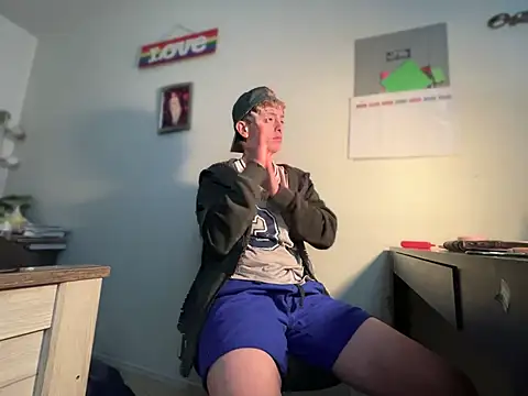 Snapshot of twentywithafelonyy chatting on March 11, 2025, 5:13 pm twentywithafelonyy online show from March 11, 2025, 5:13 pm