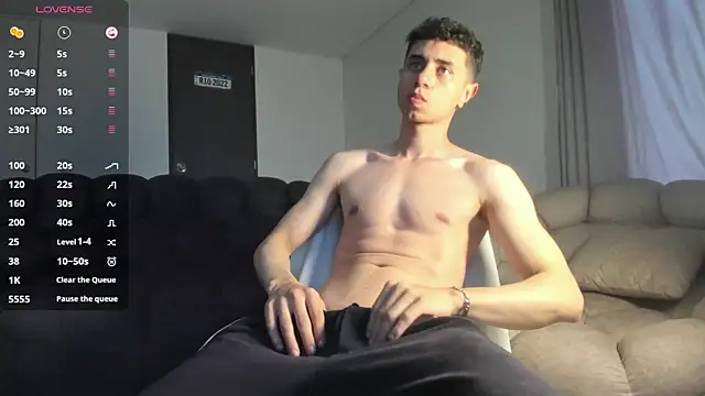 Snapshot of Asher_cock_ chatting on December 6, 2024, 9:40 pm Asher cock online show from December 6, 2024, 9:40 pm