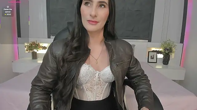 SaraGomez1 online show from March 10, 2026, 12:42 pm