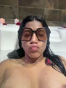 NiaBlanco online show from February 11, 2026, 10:53 pm