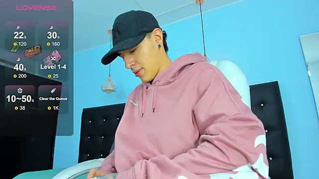 Snapshot of Lobo_17_ chatting on January 14, 2026, 3:10 am Lobo 17 online show from January 14, 2026, 3:10 am