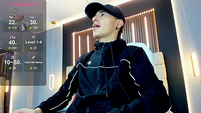 Snapshot of Lobo_17_ chatting on February 20, 2026, 3:14 am Lobo 17 online show from February 20, 2026, 3:14 am