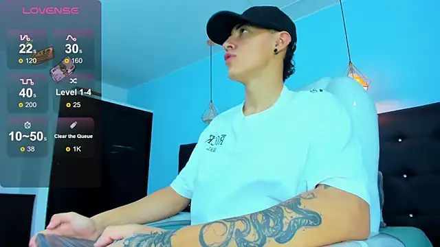 Snapshot of Lobo_17_ chatting on January 8, 2026, 3:45 am Lobo 17 online show from January 8, 2026, 3:45 am